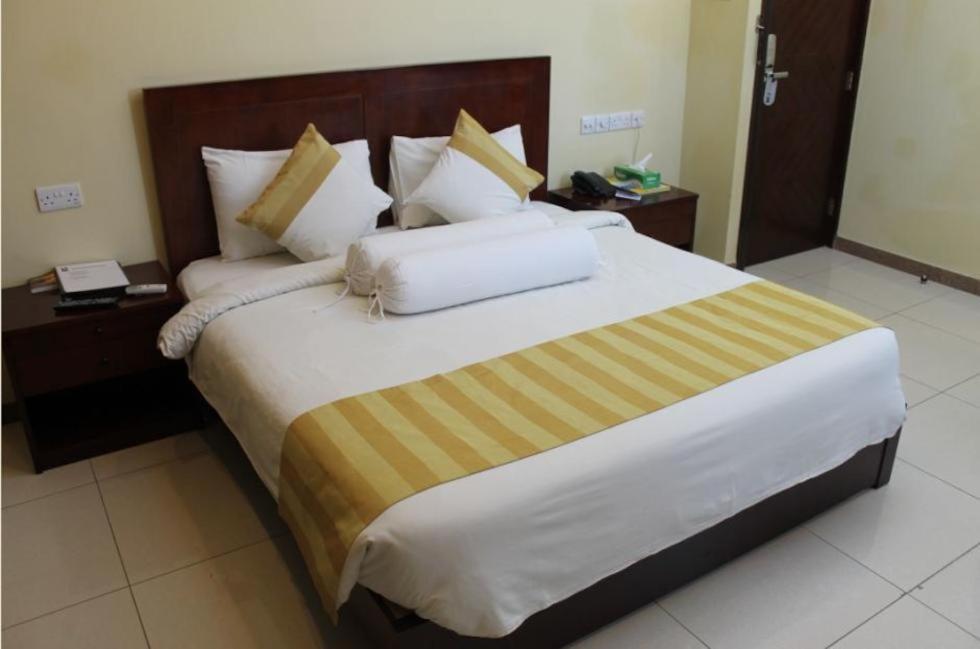 Colibri Inn Hotel Kolwezi Exterior photo