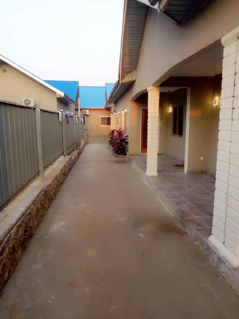 Colibri Inn Hotel Kolwezi Exterior photo