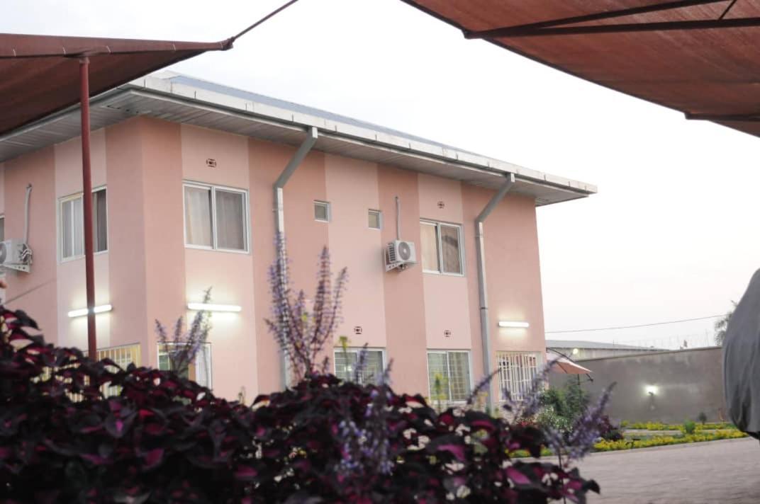 Colibri Inn Hotel Kolwezi Exterior photo
