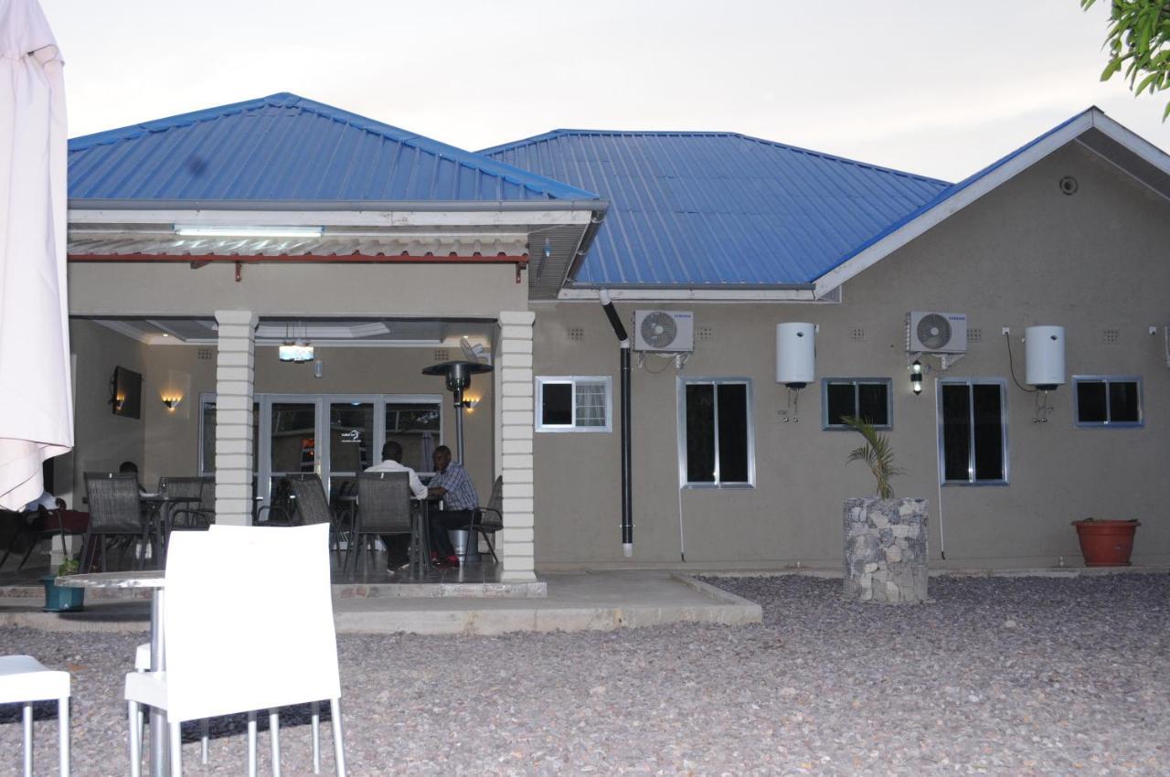 Colibri Inn Hotel Kolwezi Exterior photo